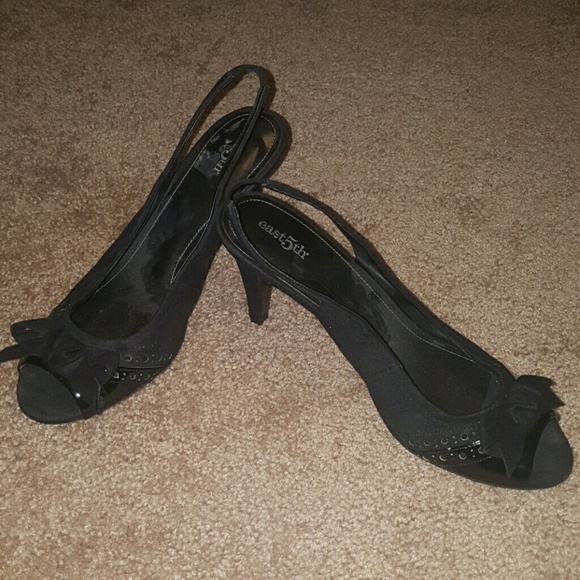 Black peep toe heels