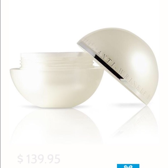 MicaBeauty Pearl moisturizer 💕 - Picture 2 of 4