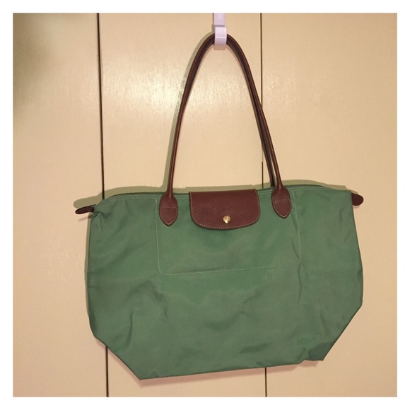 Longchamp Le Pliage - Medium Tote