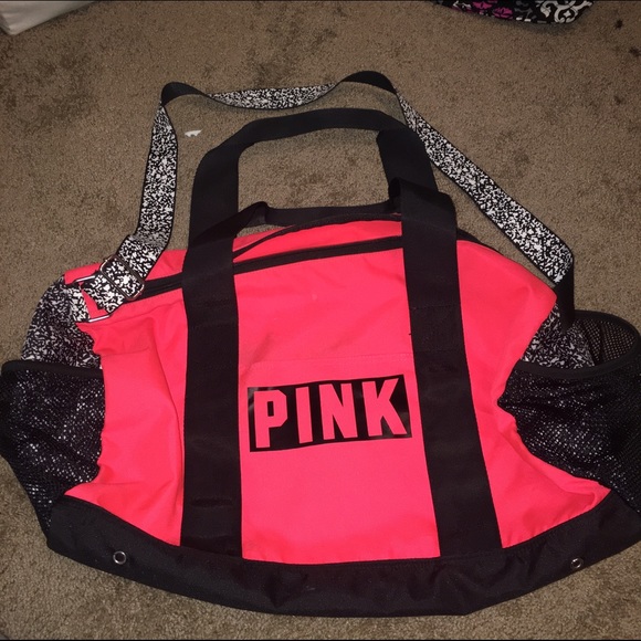VS Pink Duffle NWOT