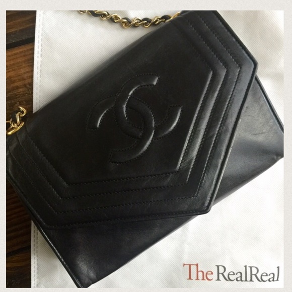 SOLD: Chanel black flap bag with chain - Picture 2 of 4