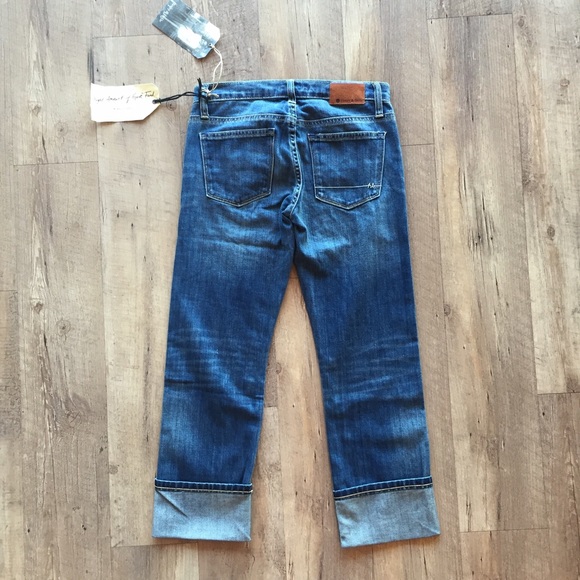 Premium Designer Capri Jeans - Picture 2 of 4