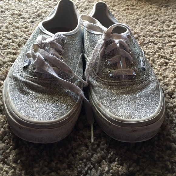 SIZE 7.5 SILVER GLITTER VANS