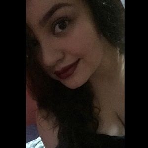 Meet your Posher, Celia