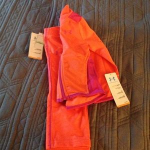 New under armour jogging outfit