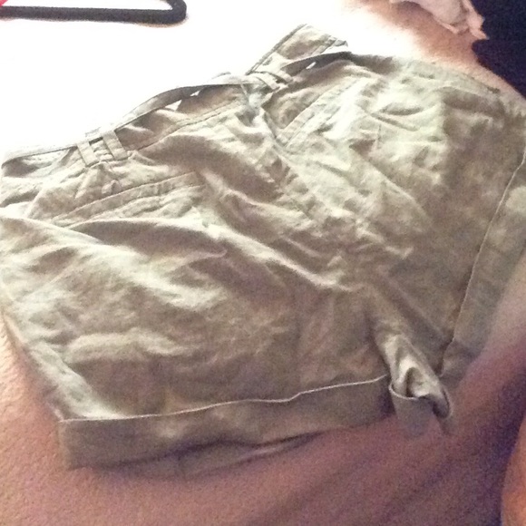 Olive green shorts - Picture 2 of 2