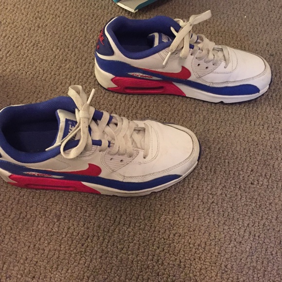 Nike air max tennis shoes!