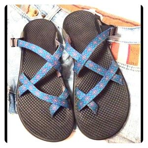 Size 8 Chacos Blue/Purple