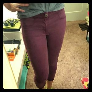 Maroon extreme legging jeggings!
