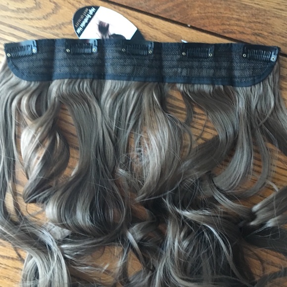 24L gold brown curly synthetic extensions - Picture 3 of 4