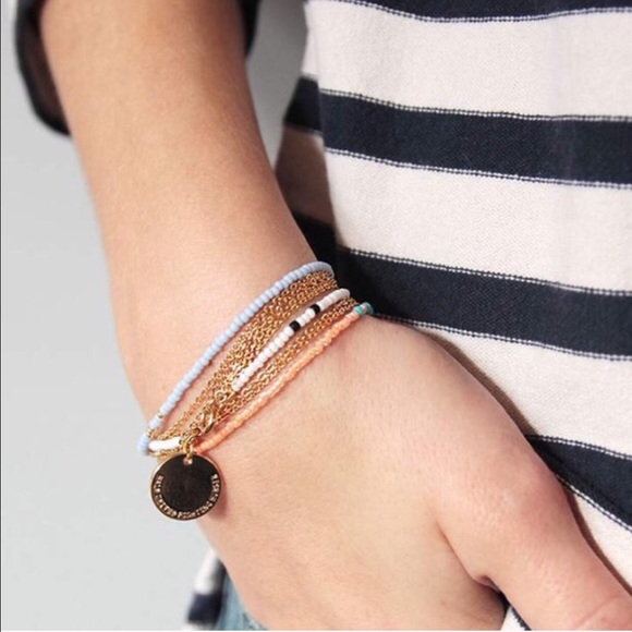 SOLD in bundleHalf United Laurel Bracelet in White - Picture 3 of 4