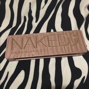 Naked 3 palette