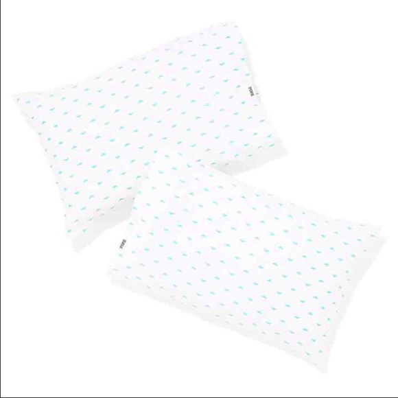VS Pink Pillow Cases (2)