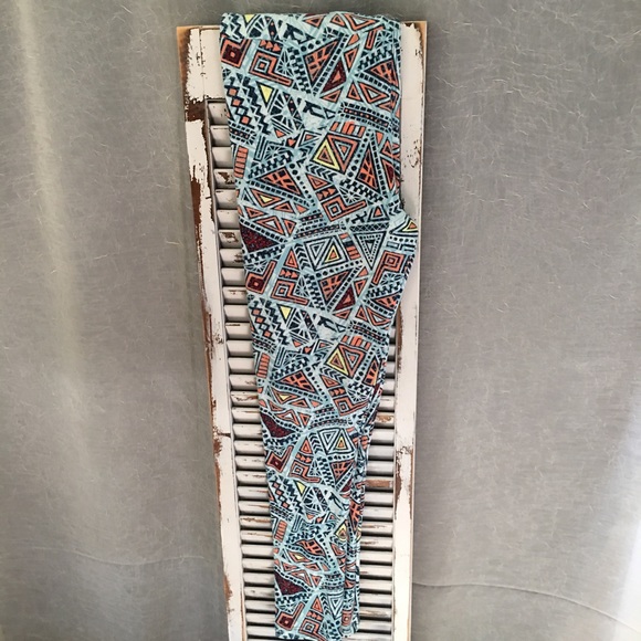 BNWT LuLaRoe TC Leggings