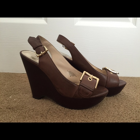 Brown wedges