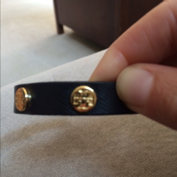 Authentic Leather Tory Burch bracelet