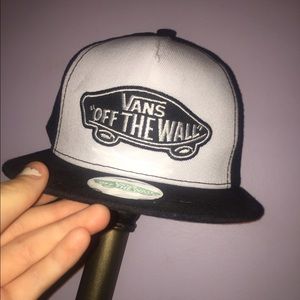 Vans off the wall SnapBack hat