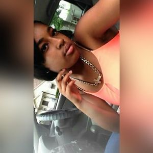 Meet your Posher, Brea