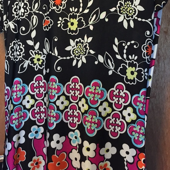 Wrap style dress - Picture 4 of 4