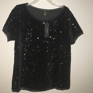 Cute sequence black top