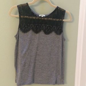 Soprano grey & black lace top