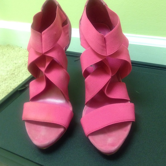 Zara Pink Suede Sandals!!