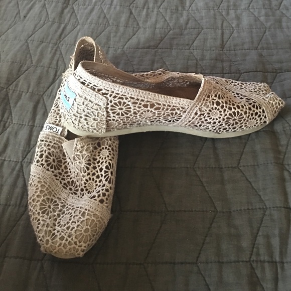 SOLD. Toms crocheted slip on(cute) shoes. - Picture 3 of 4