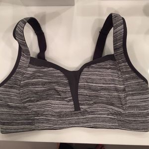 Lululemon Ta Ta Tamer size 36C