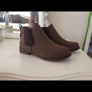 Brown Booties/ Ankle Boot