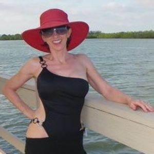 Meet your Posher, Phyllis