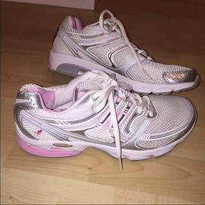 New Balance Breast Cancer Awareness Running Shoe