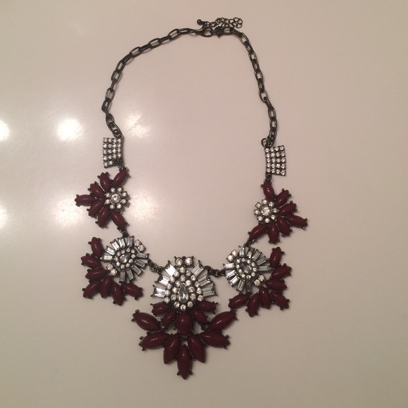 Statement necklace