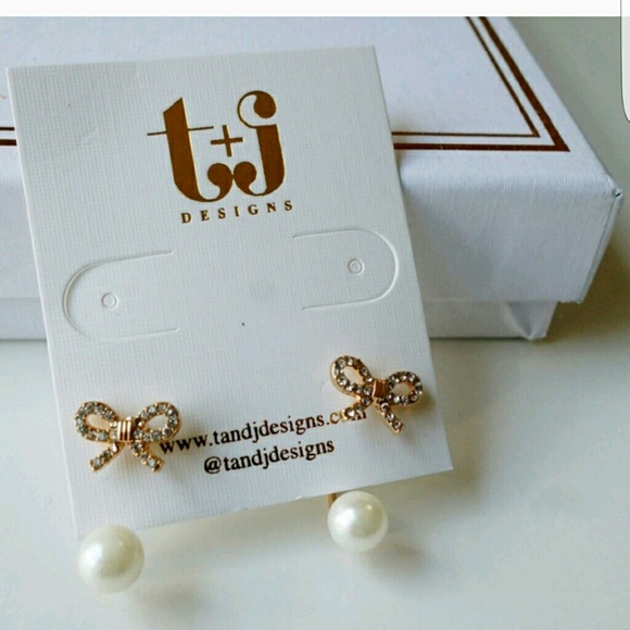 Bow & pearl ear drop earrings