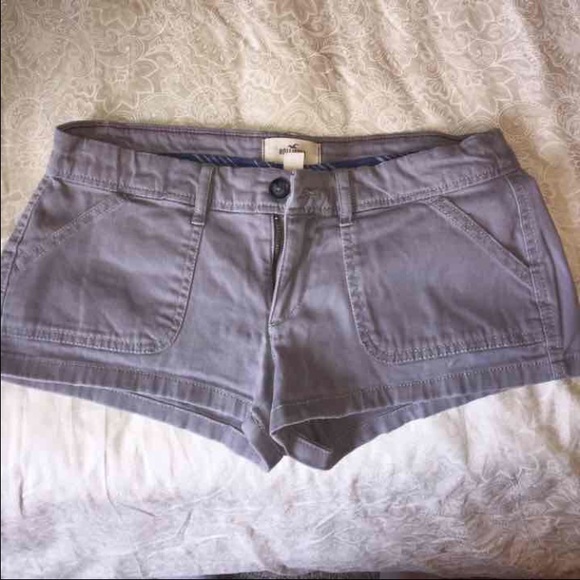 Hollister shorts Listing for both white and grey