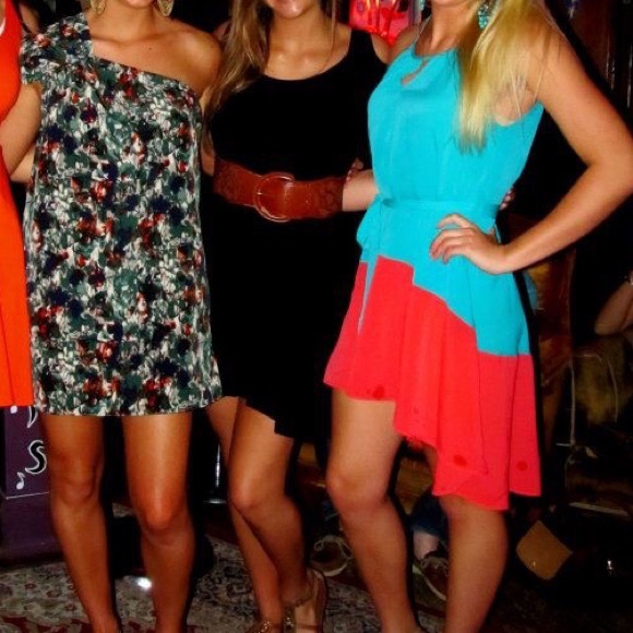 High-Low Dress - Picture 3 of 4