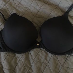 Awesome bra by third love. 34c back fasten