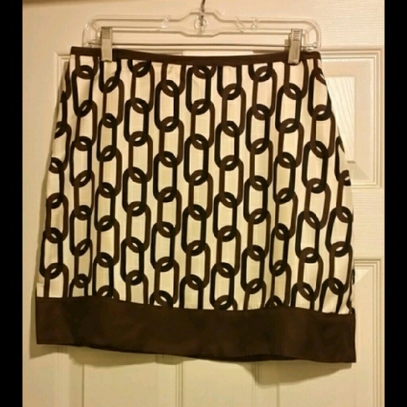 Banana Republic silk multicolored skirt - Picture 2 of 3