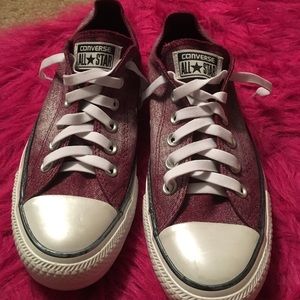 limited edition maroon converse!