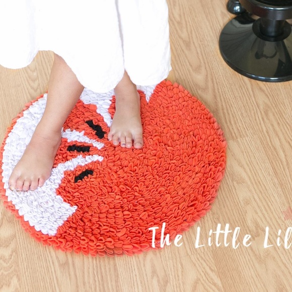 Cute orange area rug