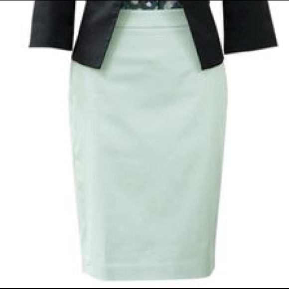 CAbi Jordan Pencil Skirt
