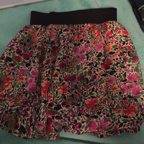 too small - Picture 1 of 1