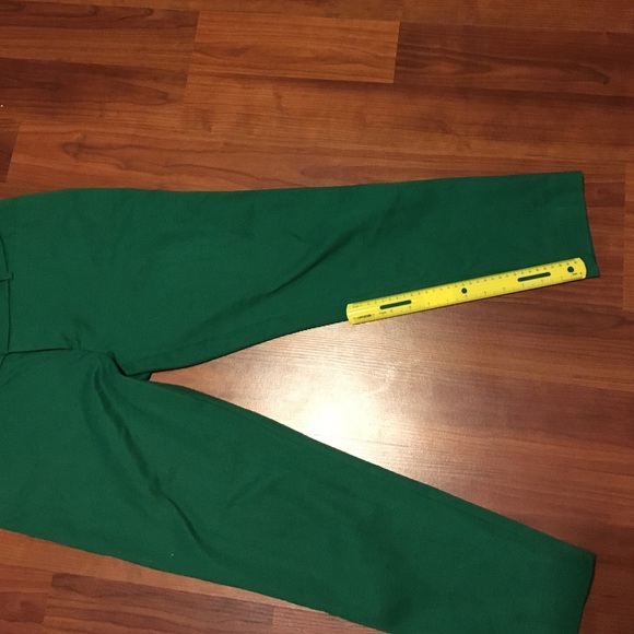 Green pants size 10 - Picture 4 of 4