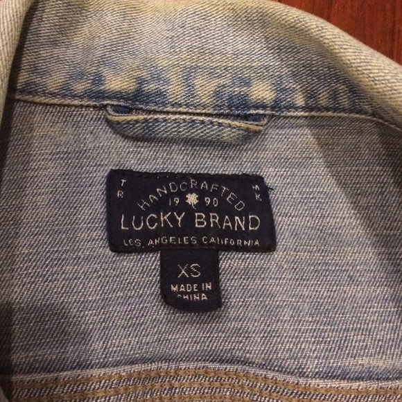 Vest - Picture 2 of 4