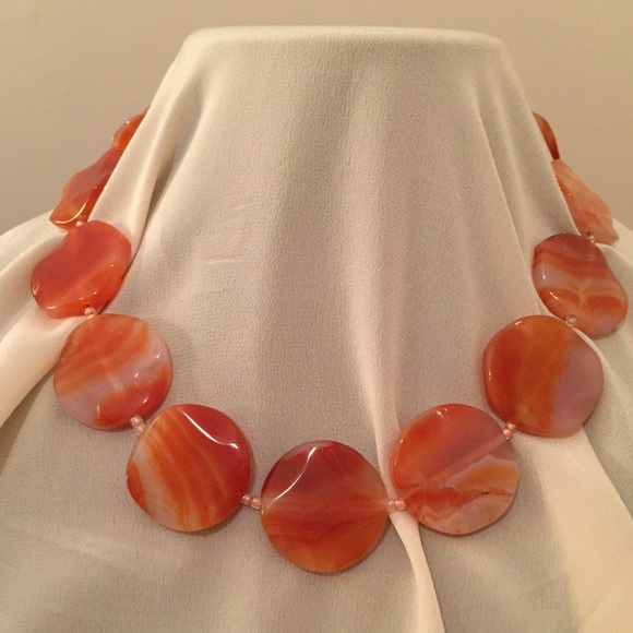 Jewelry - Orange agate wavy coin necklace