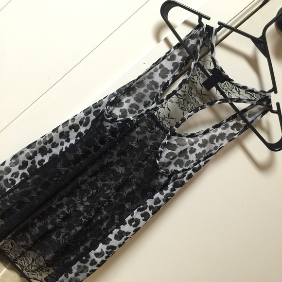 💰SOLD💰 Rue 21 Sheer Leopard Print & Lace Tank - Picture 2 of 3