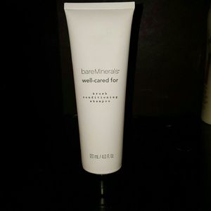 Bare Minerals brush conditioning shampoo