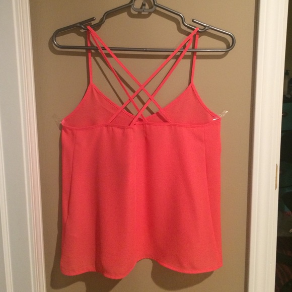 Cross back Tank Top - Picture 2 of 2