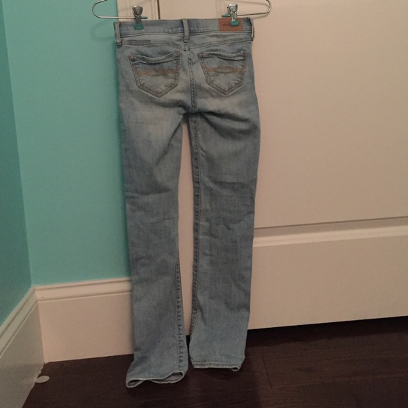 too small - Picture 1 of 2