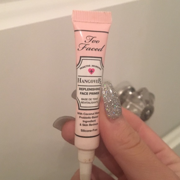 Mini two faced hang over primer