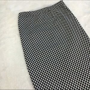 ✨FINAL SALE✨Checker Print Pencil Skirt